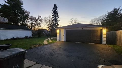 Tiny photo for 1210 Mohawk Drive, Elgin, IL 60120 (MLS # 12500224)