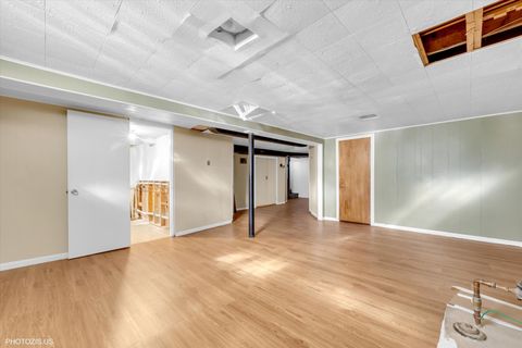 Tiny photo for 1210 Mohawk Drive, Elgin, IL 60120 (MLS # 12500224)