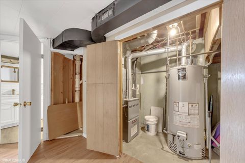 Tiny photo for 1210 Mohawk Drive, Elgin, IL 60120 (MLS # 12500224)