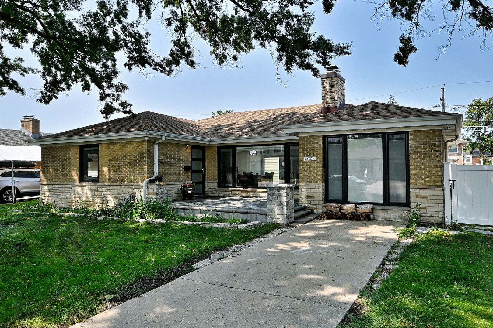4944 Jarvis Avenue