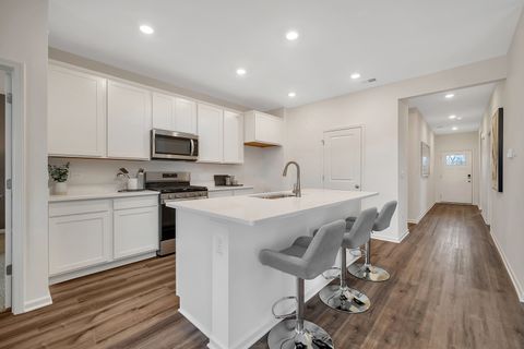 Tiny photo for 1124 Bluebell Lane, Bartlett, IL 60103 (MLS # 12526630)