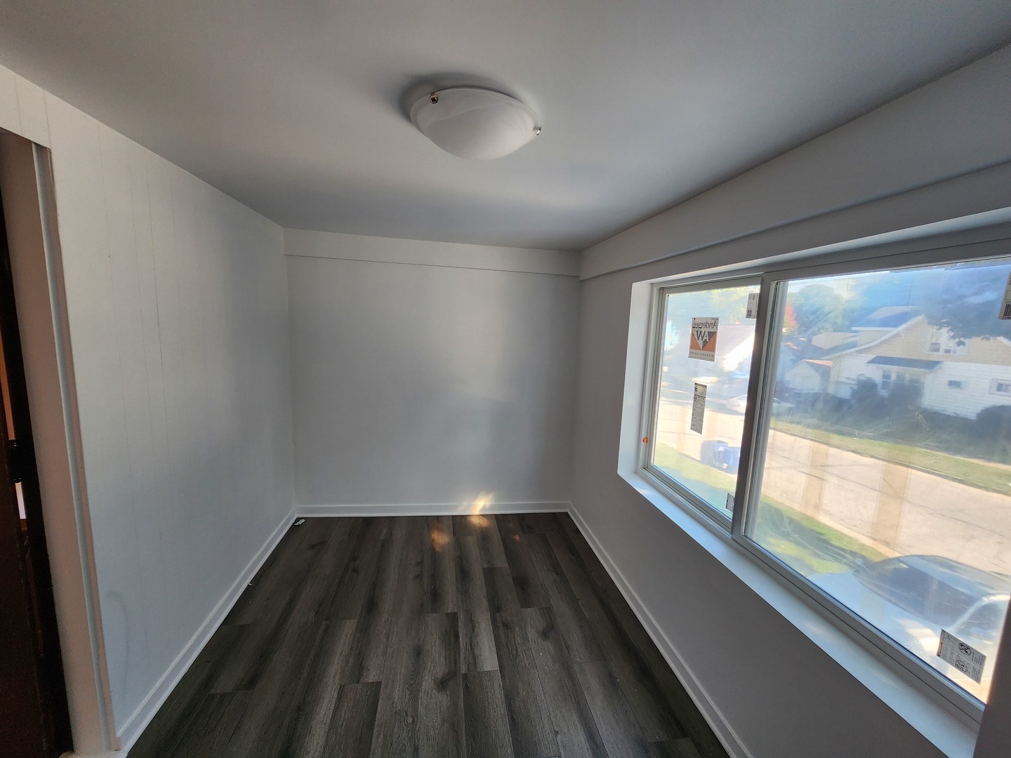 600 SUNDERLIN Street