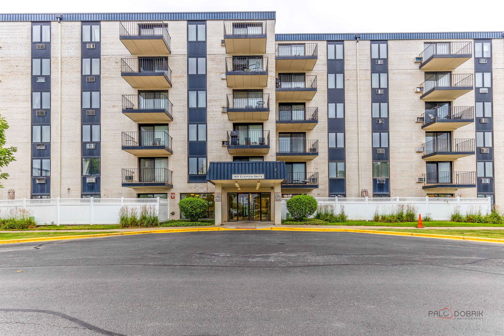 9118 W Elmwood Drive 1K