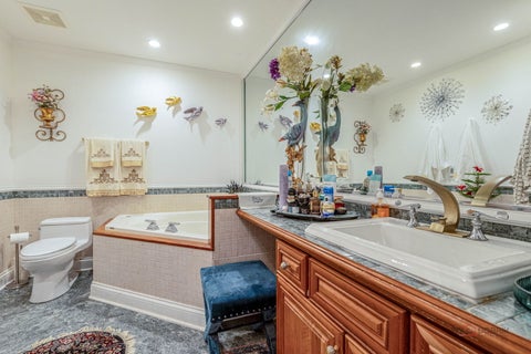 Tiny photo for 9118 W Elmwood Drive #1K, Niles, IL 60714 (MLS # 12721028)