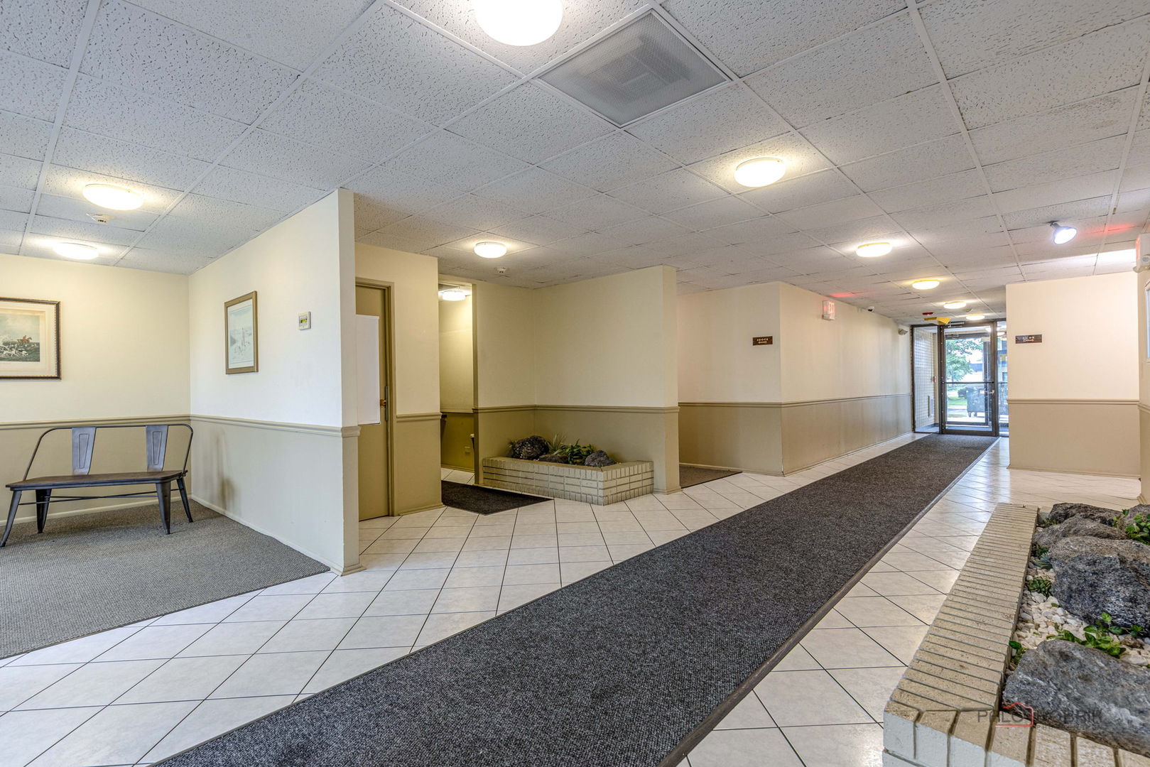 9118 W Elmwood Drive 1K