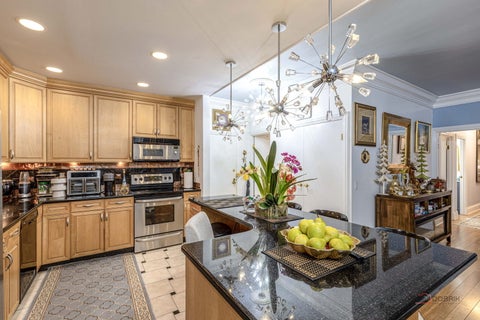 Tiny photo for 9118 W Elmwood Drive #1K, Niles, IL 60714 (MLS # 12721028)