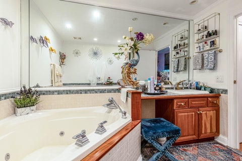 Tiny photo for 9118 W Elmwood Drive #1K, Niles, IL 60714 (MLS # 12721028)