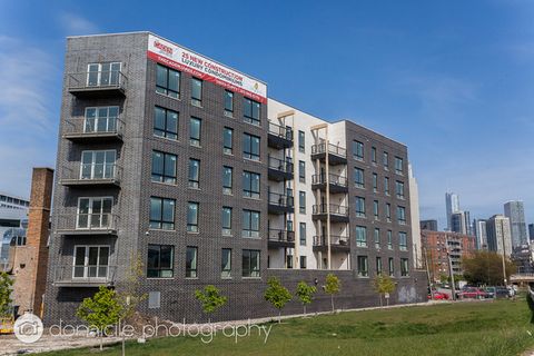 650 N Morgan Street 504 Chicago IL 60642