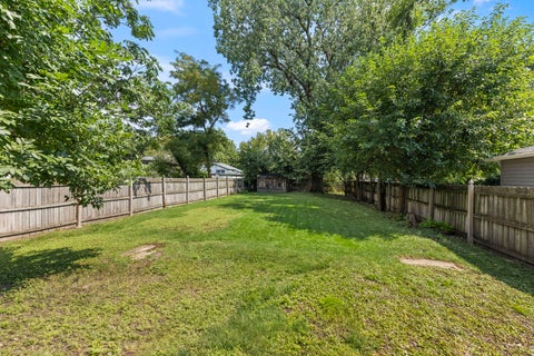 Tiny photo for 133 N Geneva Avenue, Elmhurst, IL 60126 (MLS # 12744721)