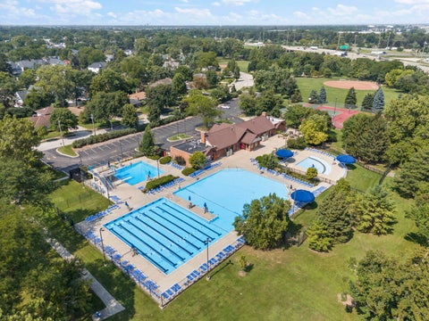 Tiny photo for 133 N Geneva Avenue, Elmhurst, IL 60126 (MLS # 12744721)