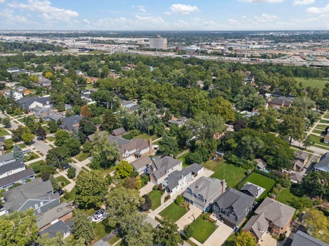 Tiny photo for 133 N Geneva Avenue, Elmhurst, IL 60126 (MLS # 12744721)