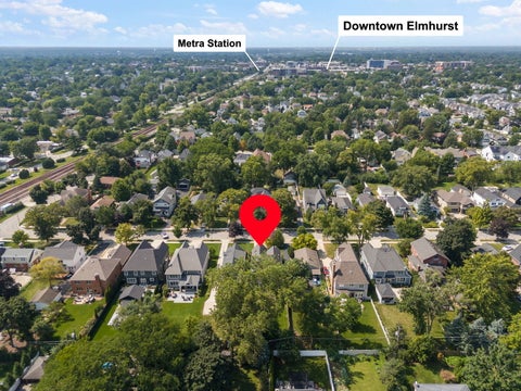 Tiny photo for 133 N Geneva Avenue, Elmhurst, IL 60126 (MLS # 12744721)