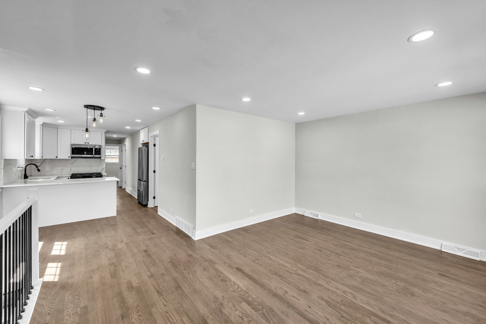 5331 W 53rd Place