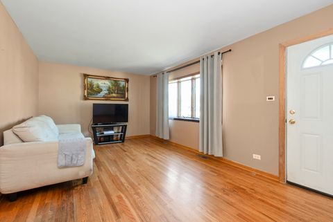 Tiny photo for 8907 Saratoga Drive, Bridgeview, IL 60455 (MLS # 12480115)