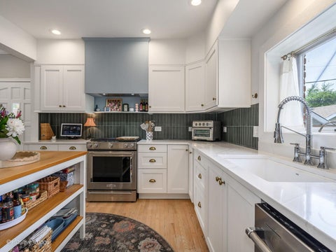Tiny photo for 5002 N Central Park Avenue, Chicago, IL 60625 (MLS # 12664054)