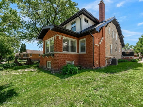 Tiny photo for 5002 N Central Park Avenue, Chicago, IL 60625 (MLS # 12664054)