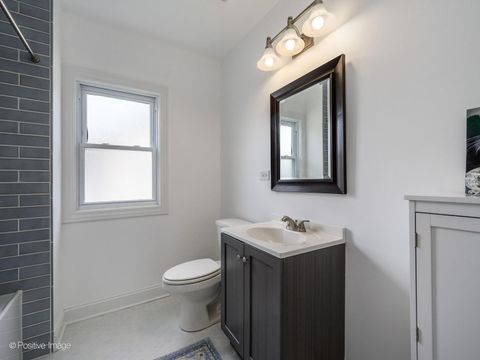 Tiny photo for 5002 N Central Park Avenue, Chicago, IL 60625 (MLS # 12664054)