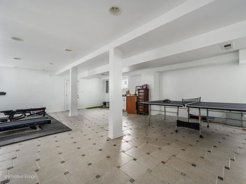 Tiny photo for 5002 N Central Park Avenue, Chicago, IL 60625 (MLS # 12664054)