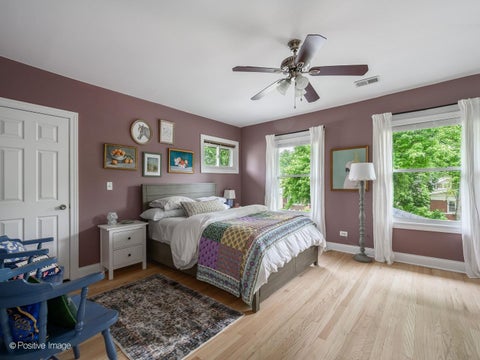 Tiny photo for 5002 N Central Park Avenue, Chicago, IL 60625 (MLS # 12664054)