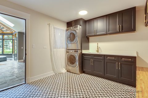 Tiny photo for 2221 Donegal Drive, Darien, IL 60561 (MLS # 12525028)