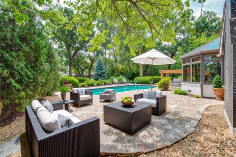 Tiny photo for 2221 Donegal Drive, Darien, IL 60561 (MLS # 12525028)