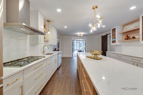 Tiny photo for 2221 Donegal Drive, Darien, IL 60561 (MLS # 12525028)