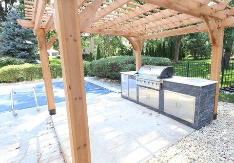 Tiny photo for 2221 Donegal Drive, Darien, IL 60561 (MLS # 12525028)