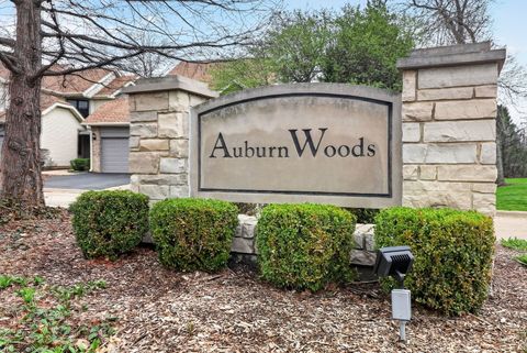 Tiny photo for 1015 N Auburn Woods Drive, Palatine, IL 60067 (MLS # 12620830)