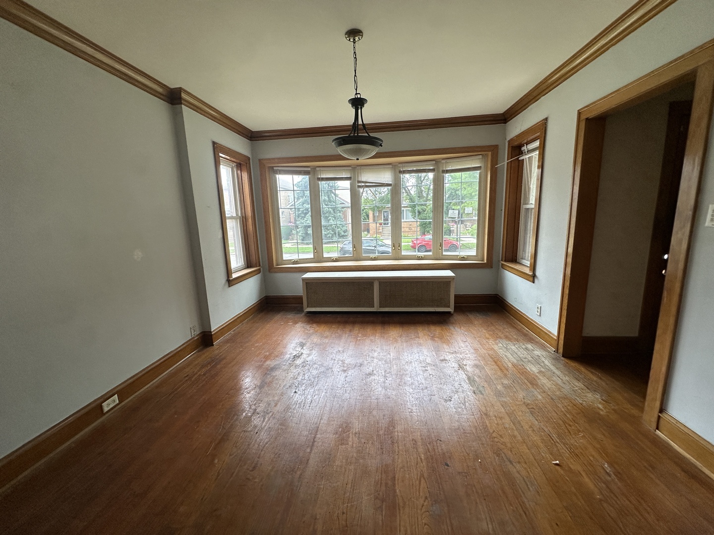 5435 W MELROSE Street