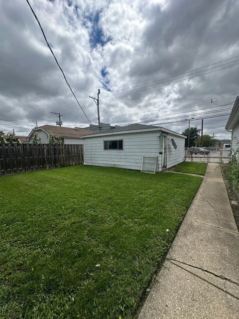 Tiny photo for 5435 W MELROSE Street, Chicago, IL 60641 (MLS # 12492059)