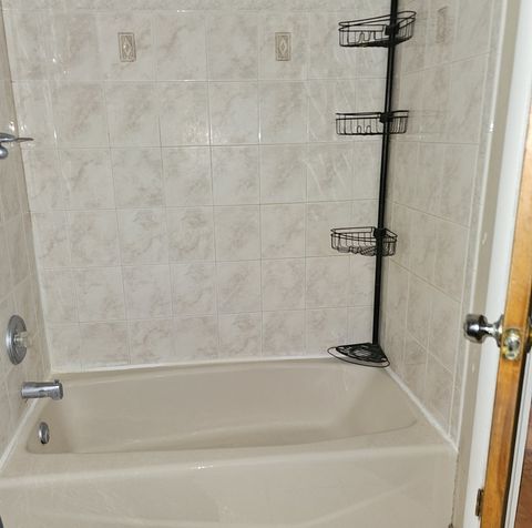 Tiny photo for 485 Washington Boulevard, Hoffman Estates, IL 60169 (MLS # 12686012)