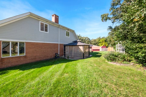 Tiny photo for 8120 Rosemere Court, Willow Springs, IL 60480 (MLS # 12766272)