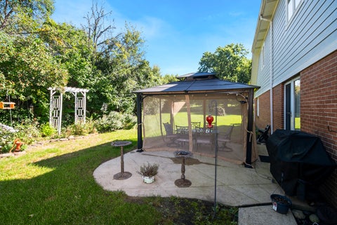 Tiny photo for 8120 Rosemere Court, Willow Springs, IL 60480 (MLS # 12766272)