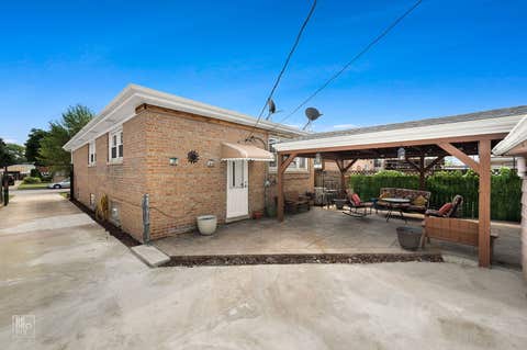 Tiny photo for 8534 S Keating Avenue, Chicago, IL 60652 (MLS # 12719458)
