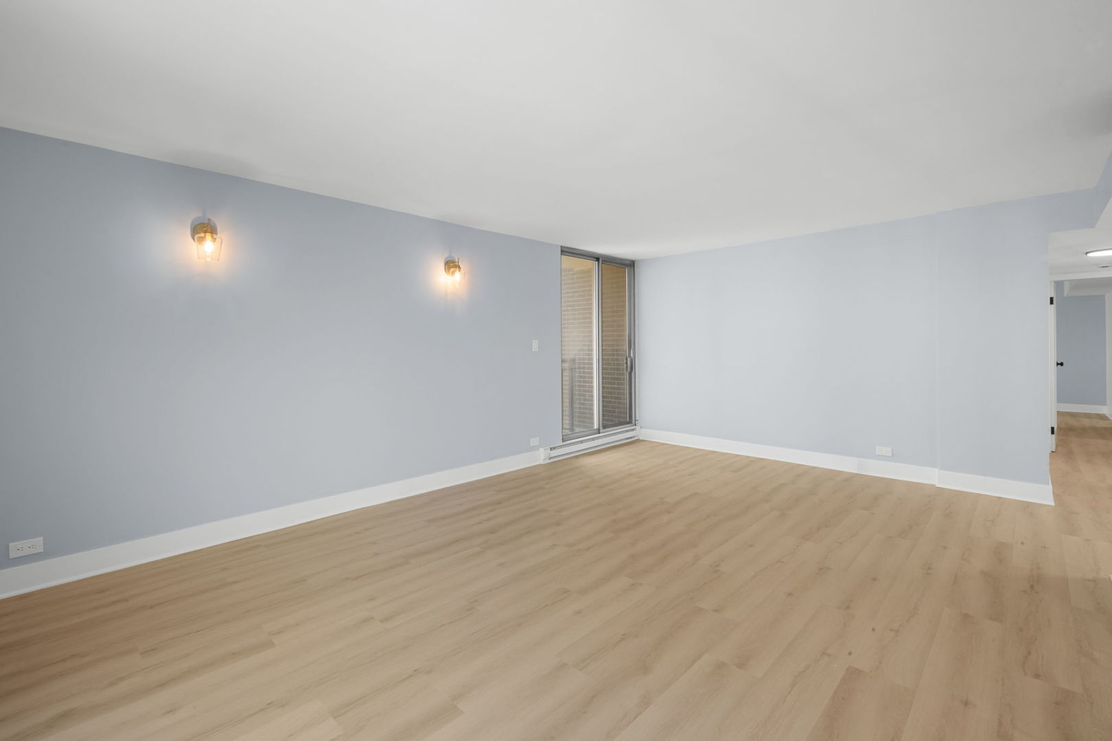 6007 N Sheridan Road 11K