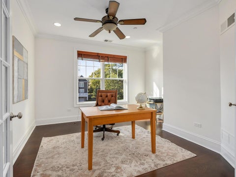 Tiny photo for 98 W Kennedy Lane, Hinsdale, IL 60521 (MLS # 12791061)