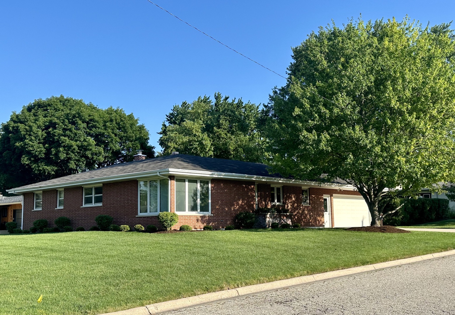 305 N Timothy Lane