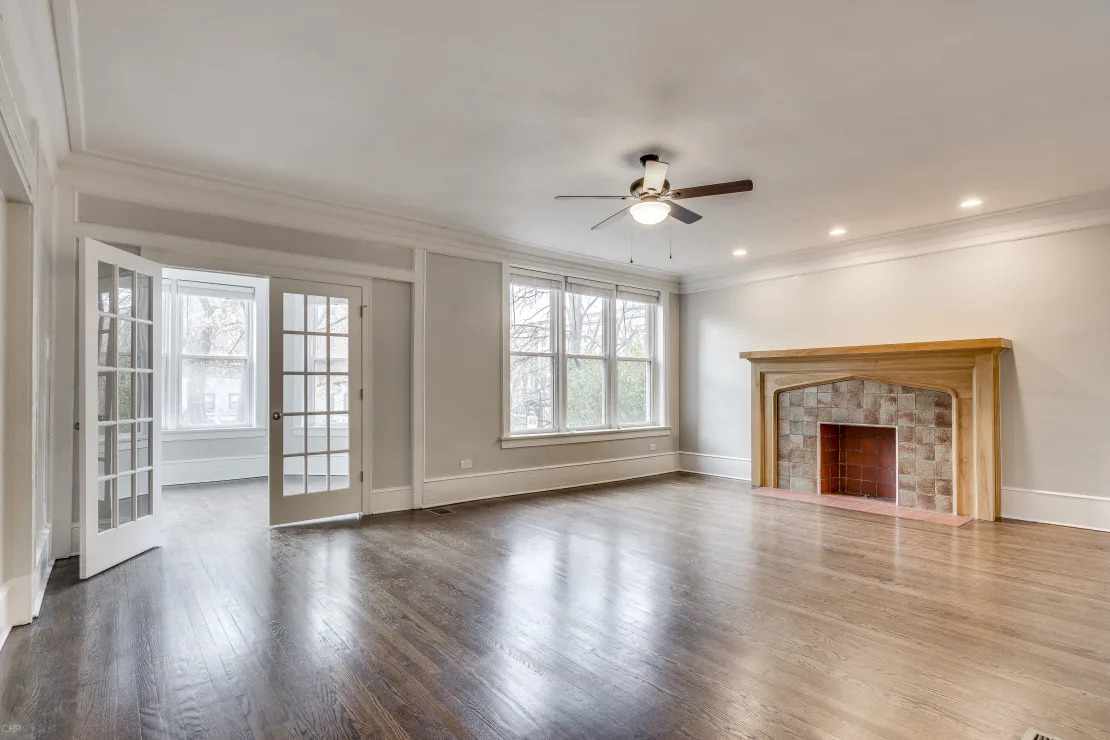 1210 E Hyde Park Boulevard