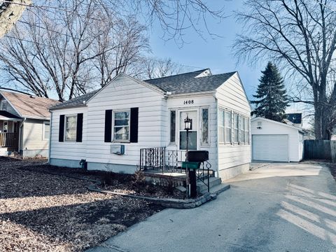 Photo of 1408 16th Avenue, Sterling, IL 61081 (MLS # 12576912)