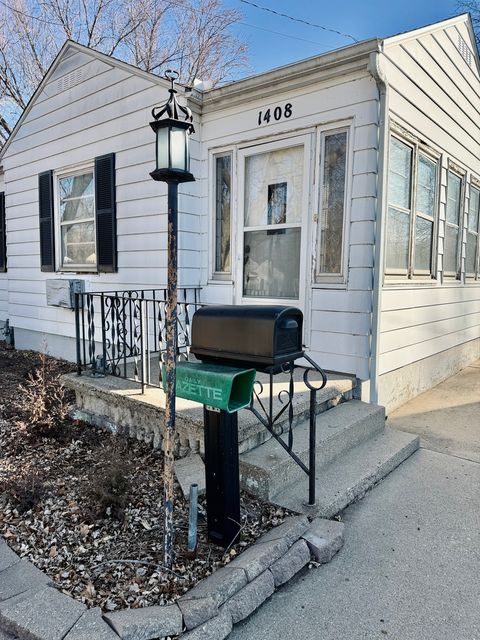 Tiny photo for 1408 16th Avenue, Sterling, IL 61081 (MLS # 12576912)