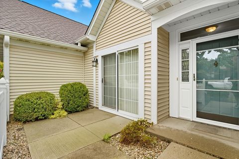Tiny photo for 2346 Ashbrook Lane, Grayslake, IL 60030 (MLS # 12479070)