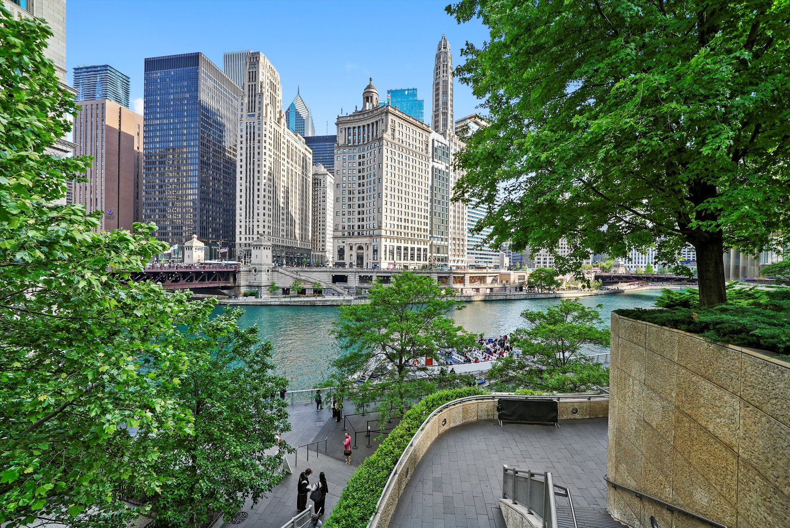 405 N Wabash Avenue 814