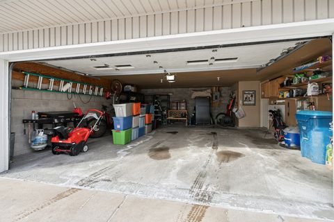 Tiny photo for 870 47th Avenue #2, East Moline, IL 61244 (MLS # 12564596)