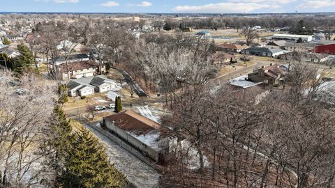 Tiny photo for 870 47th Avenue #2, East Moline, IL 61244 (MLS # 12564596)