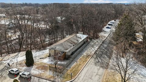 Tiny photo for 870 47th Avenue #2, East Moline, IL 61244 (MLS # 12564596)