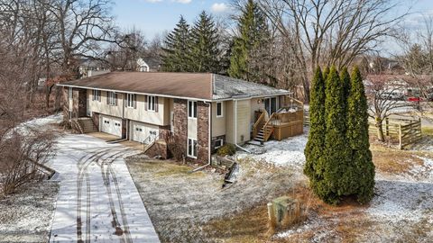 Tiny photo for 870 47th Avenue #2, East Moline, IL 61244 (MLS # 12564596)