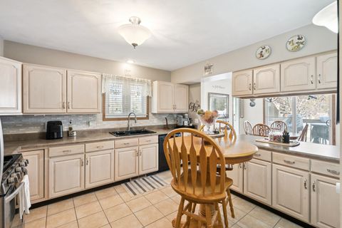 Tiny photo for 870 47th Avenue #2, East Moline, IL 61244 (MLS # 12564596)