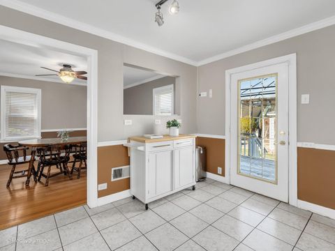 Tiny photo for 10264 Pelham Street, Westchester, IL 60154 (MLS # 12597603)