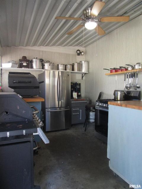 Tiny photo for 302 2ND Street, Carmi, IL 62821 (MLS # EB459969)