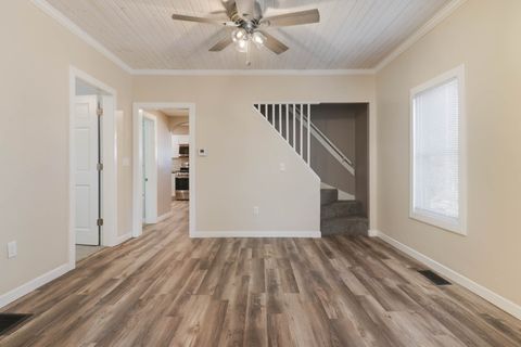 Tiny photo for 507 W Oakland Avenue, Bloomington, IL 61701 (MLS # 12595829)